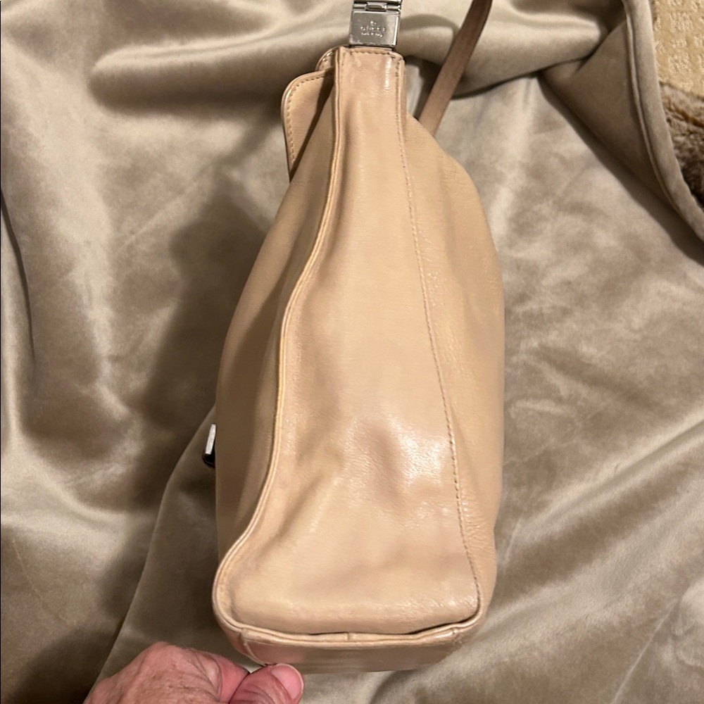 Gucci Jackie Piston Lock Tan Leather Shoulder Bag - Picture 5 of 15